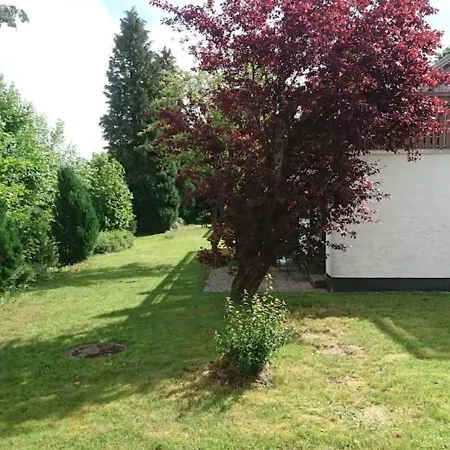 Apartment Modern In With Garden *